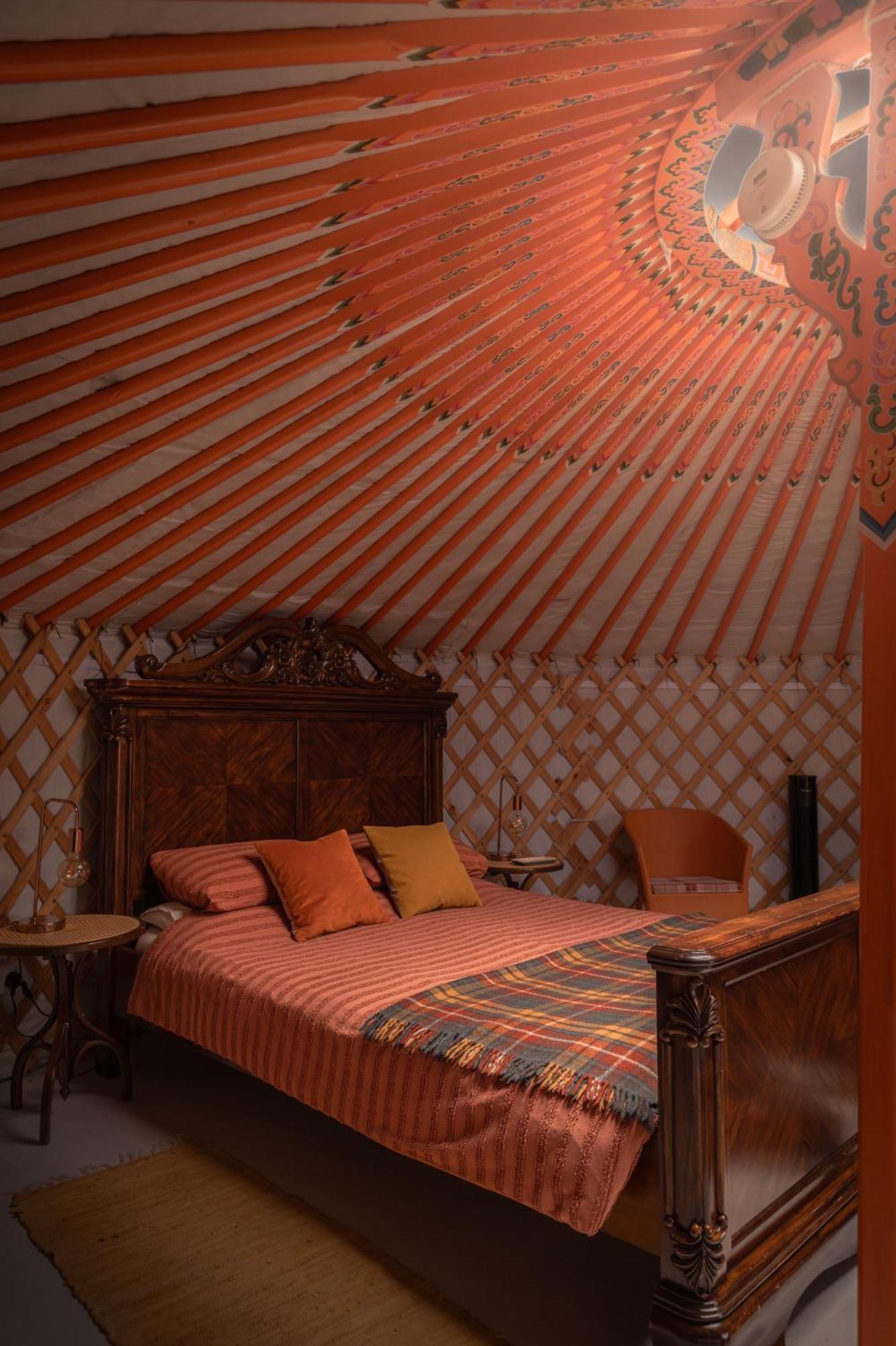 מלון אמנפורד Gilfach Gower Farm Luxury Yurt With Hot Tub מראה חיצוני תמונה